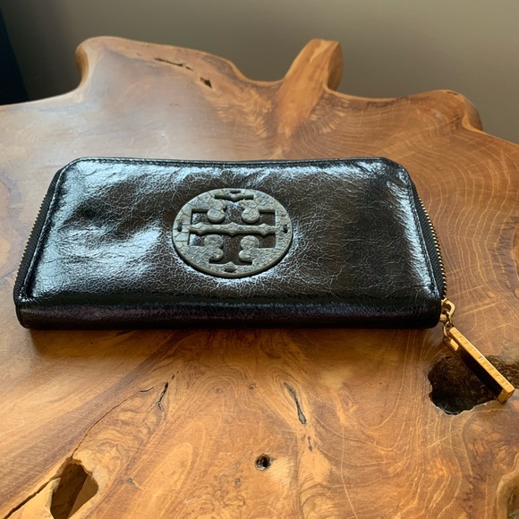 Tory Burch Wallet - Picture 2 of 9